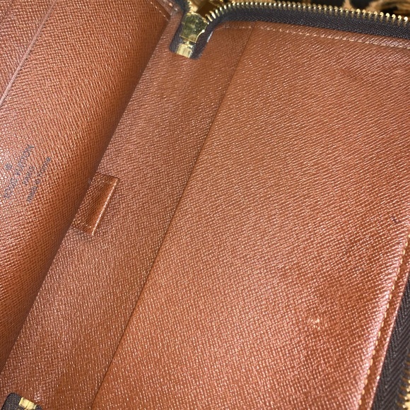 2013 Authentic Louis Vuitton Continental Wallet - Picture 4 of 7